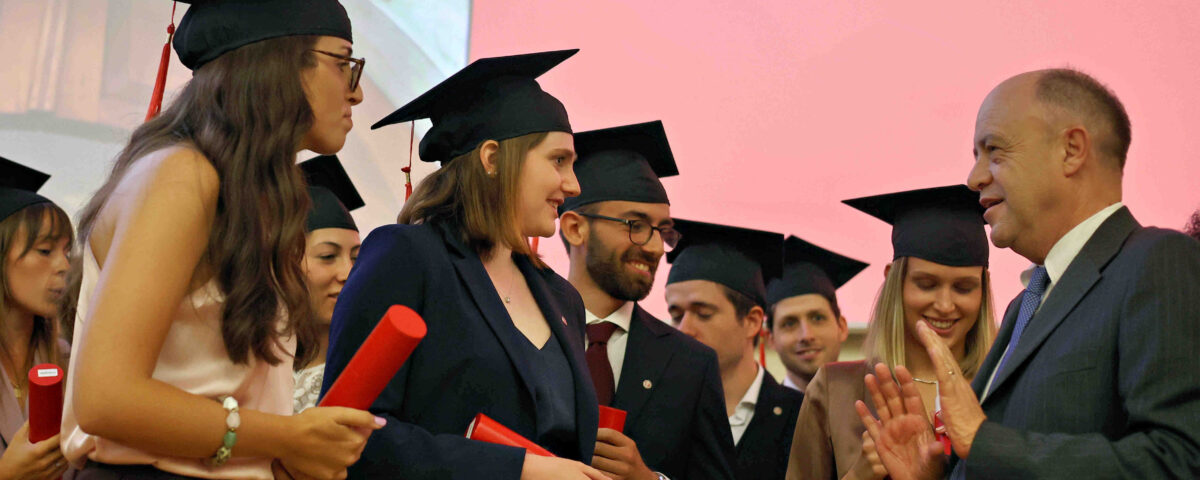 Cerimonia di consegna dei diplomi di laurea in Medicina Chirurgia © Teyssot / UniTrento
