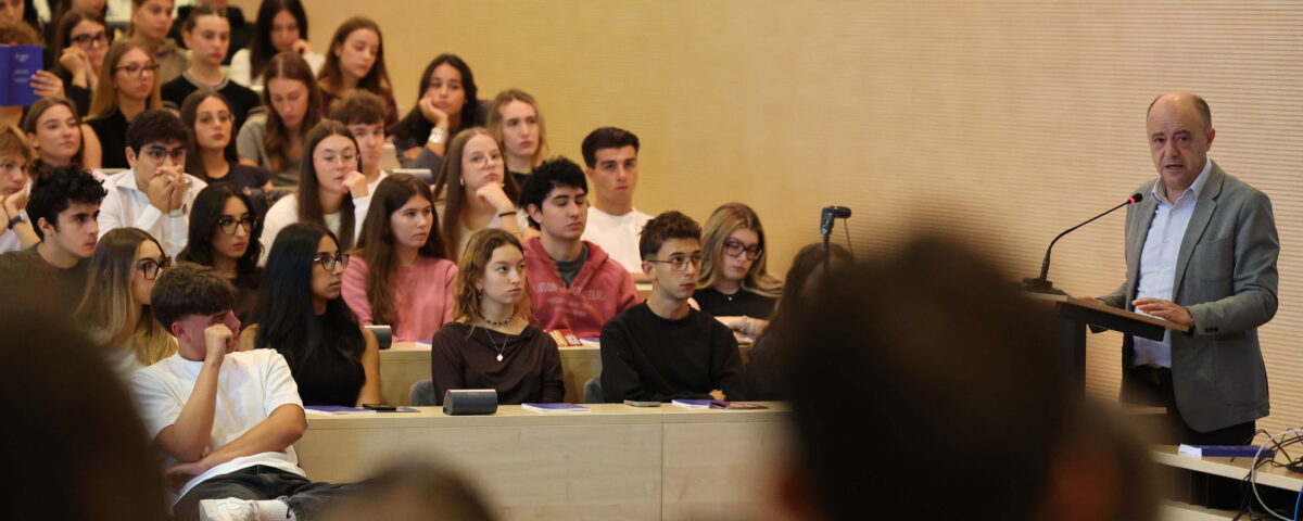 Il benvennuto del rettore alle matricole - Università di Trento © Teyssot / UniTrento